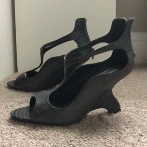 Leon Max peep toe heels. Size 10M